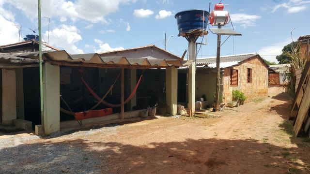 Casa no Bairro Vila Nova, Com amplos espaço nos fundos - Aceito Casa menor valor