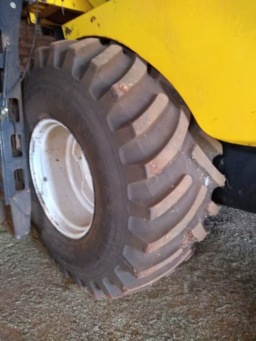 New Holland | TC 5090 | Colheitadeira Agrícola Usada - Foto 4