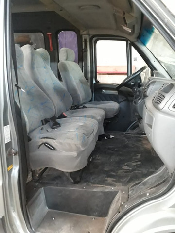 van barata olx