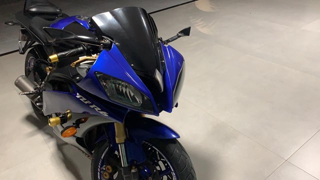 YAMAHA YZF R6