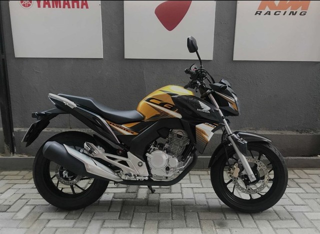 HONDA CB TWISTER AMARELA