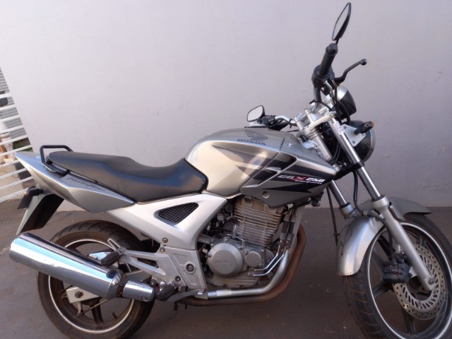 HONDA/CBX250 TWISTER PRATA