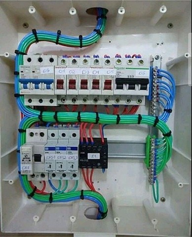 Eletricista, Serviços Elétricos (Residencial e Comercial)