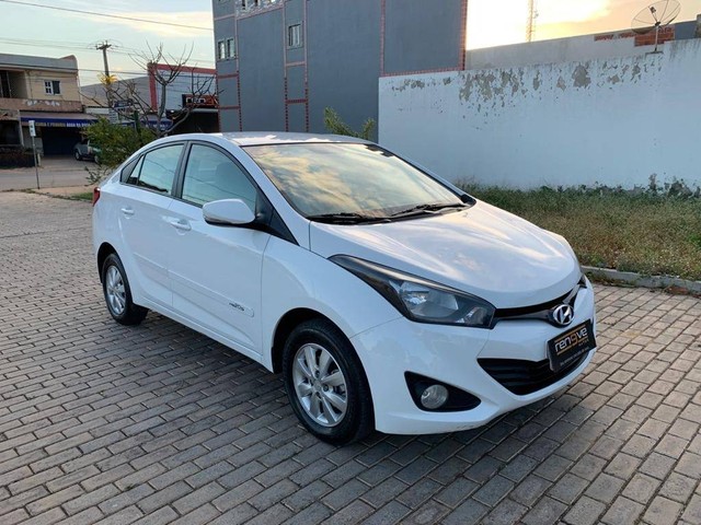 HB20S 2015/2015 1.6 COMFORT PLUS 16V FLEX 4P AUTOMÁTICO