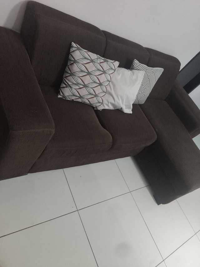 Sofá confort com chaise esquerdo ?