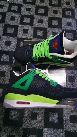 Air Jordan 4 Retro Doernbecher "Superman" - Foto 2