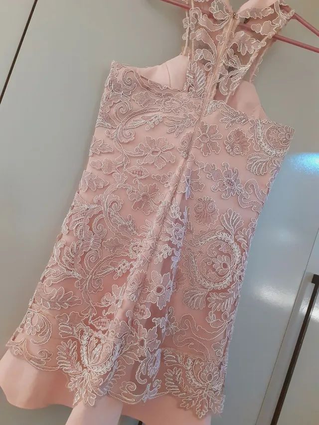Lindíssimo vestido de de  renda 