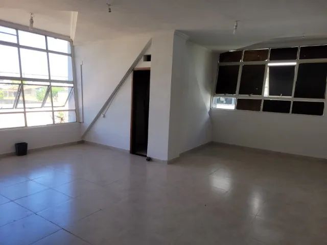 Alugo salas comerciais frente para a av. JK  - Foto 2