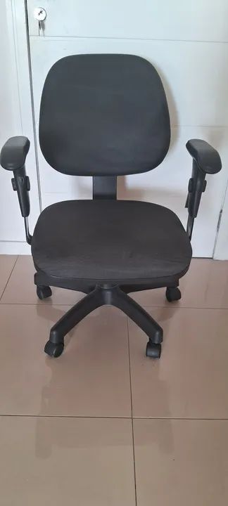 Vendo Cadeira para escritório ou uso doméstico 