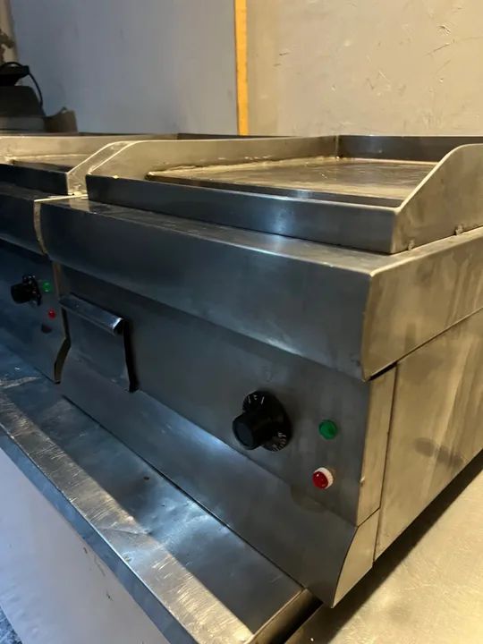 Chapa para lanches inox elétrica 220v- Semi Nova - Foto 4