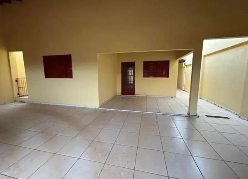 VENDO CASA NA CEILÂNDIA SUL.