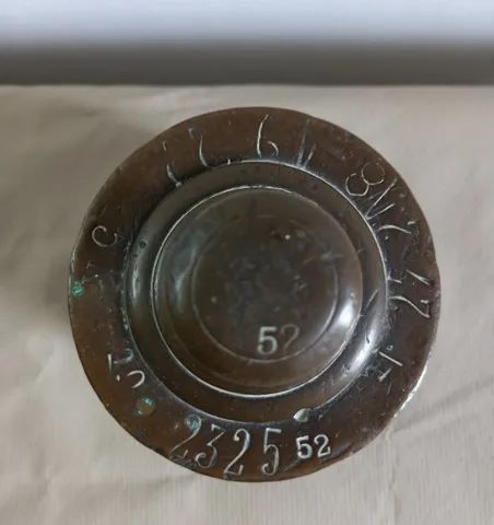 Antigo peso de bronze 12 x 8 cm - 5 kg - Foto 4
