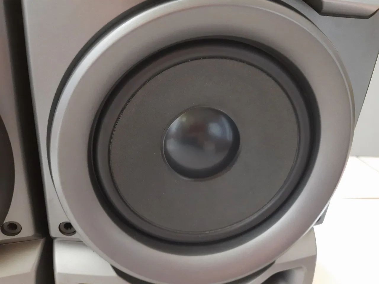 Caixa de som Aiwa... - Foto 2