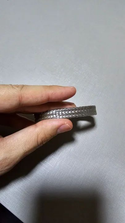 Bracelete masculino em aço escovado trançado  - Foto 2
