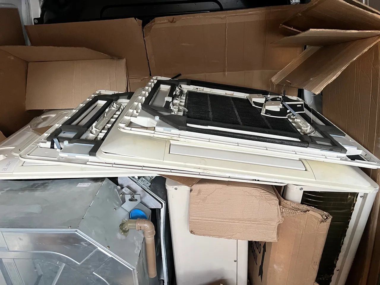 Vendo ou Troco Ar condicionado 32 Btu,s - Foto 3