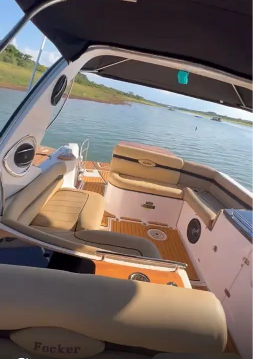 Lancha 310 GT alongada  p/ 330 - Foto 5