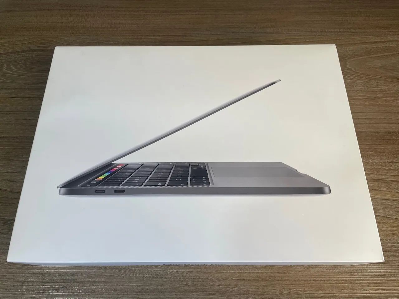 MacBook Pro 2020 i5 16GB 1TB  - Foto 3