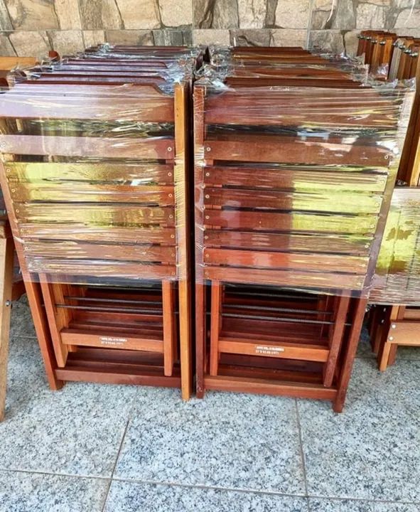 "Mesa de Madeira 70x90 com Conjunto de Cadeiras - Design Elegante!" - Foto 2