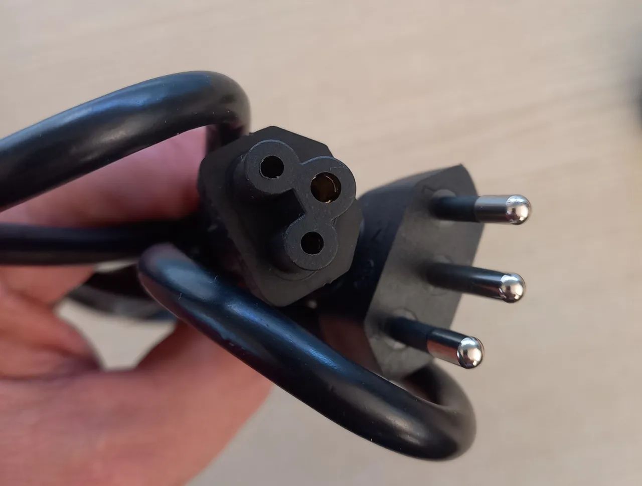 Cabos de Energia Monitor  - Foto 3