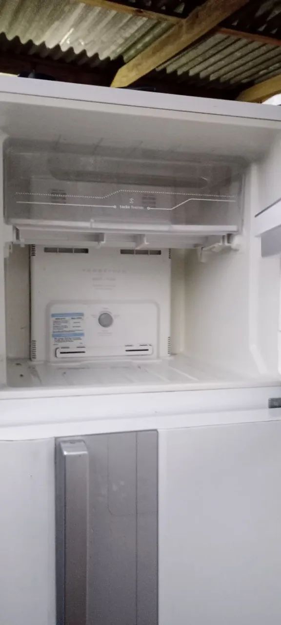 Geladeira Electrolux com controle de temperatura - Foto 5