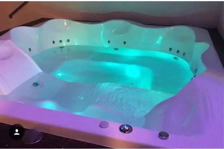 Spa com Hidromassagem para 07 Pessoas Pronto para Uso - Foto 2