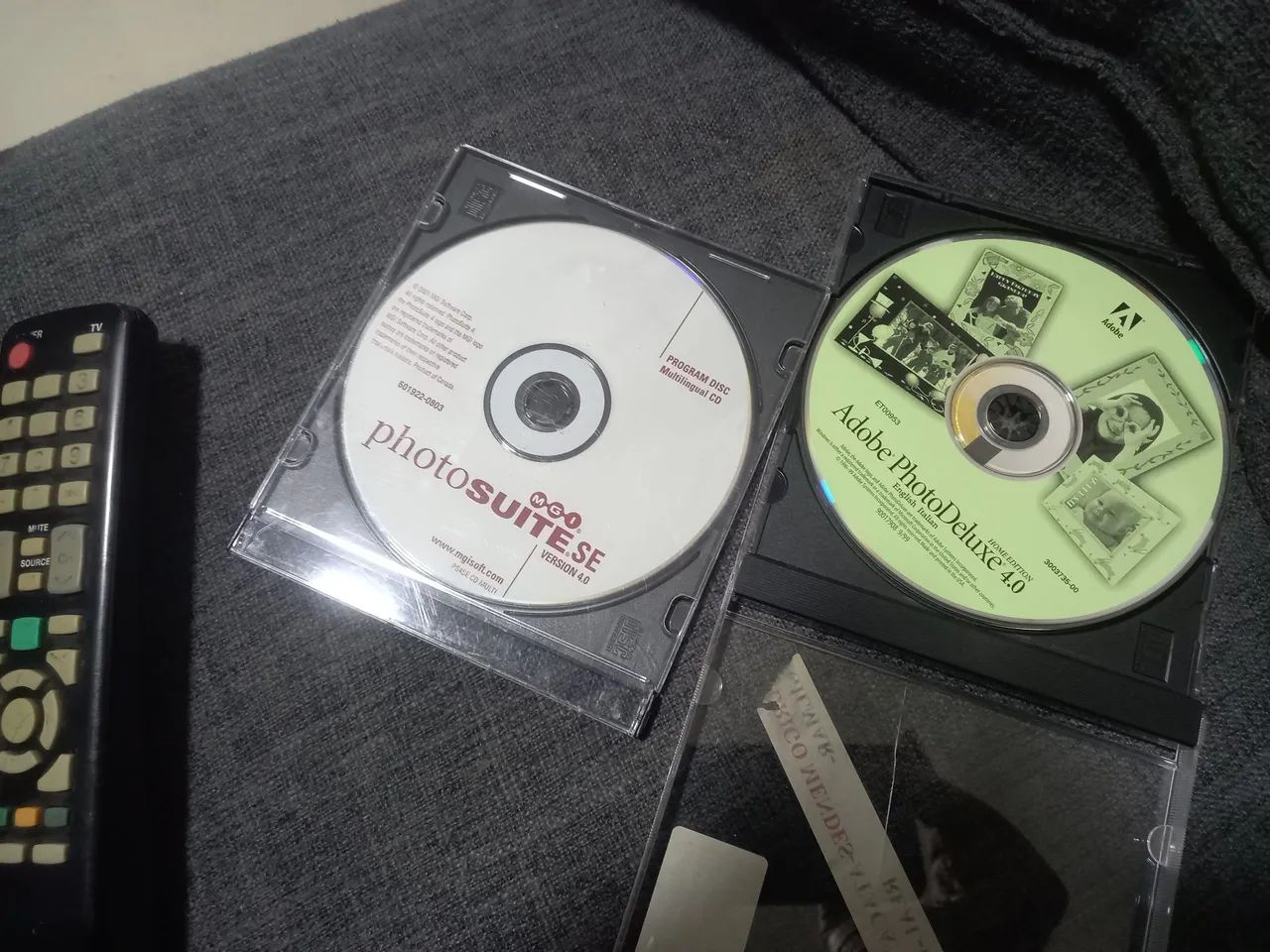 CDs Adobe PhotoDeluxe 4.0 e PhotoSuite SE