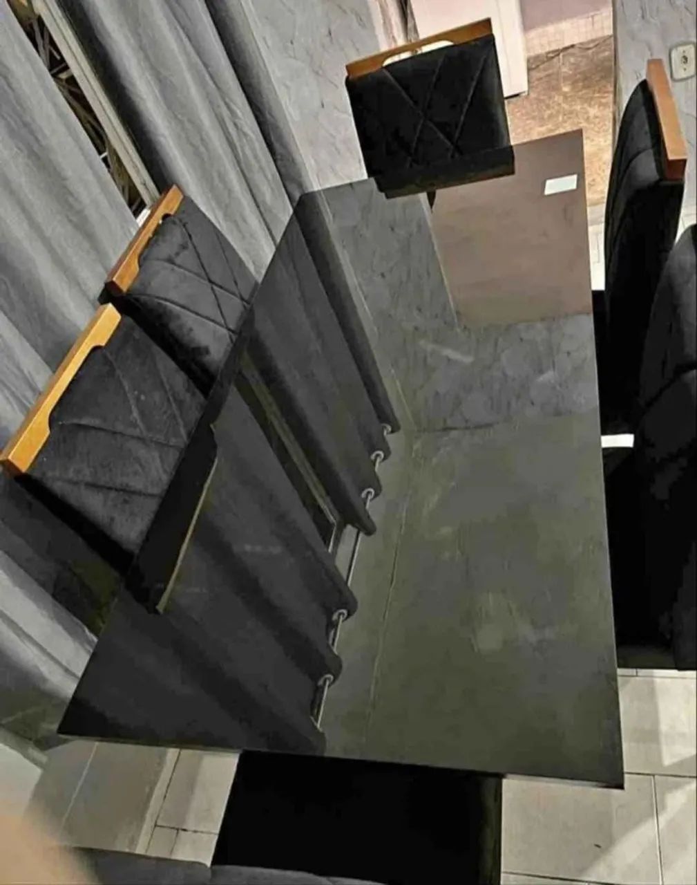 BELISSIMA MESA DE JANTAR COM 6 CADEIRAS MACIÇA 