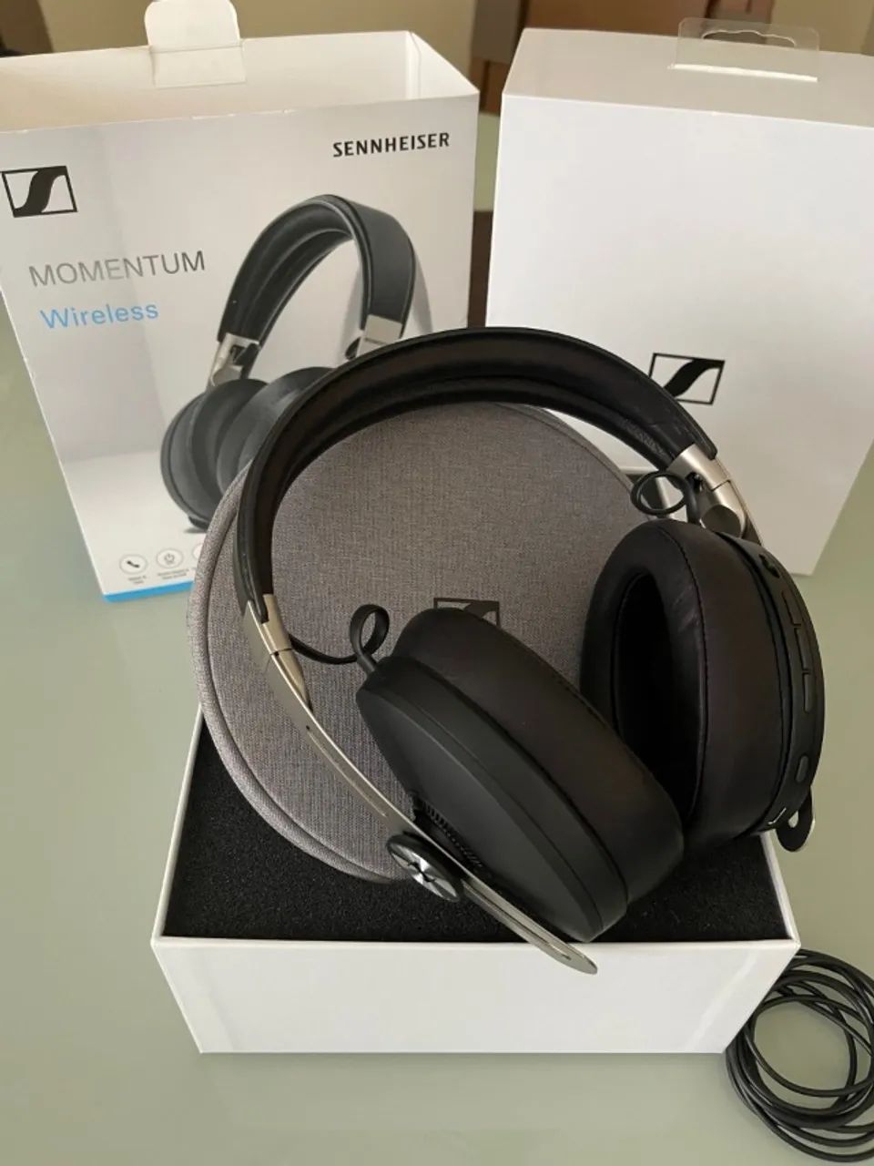 Fone de ouvido (overear) Sennheiser Momentum 3, importado, original - Foto 4