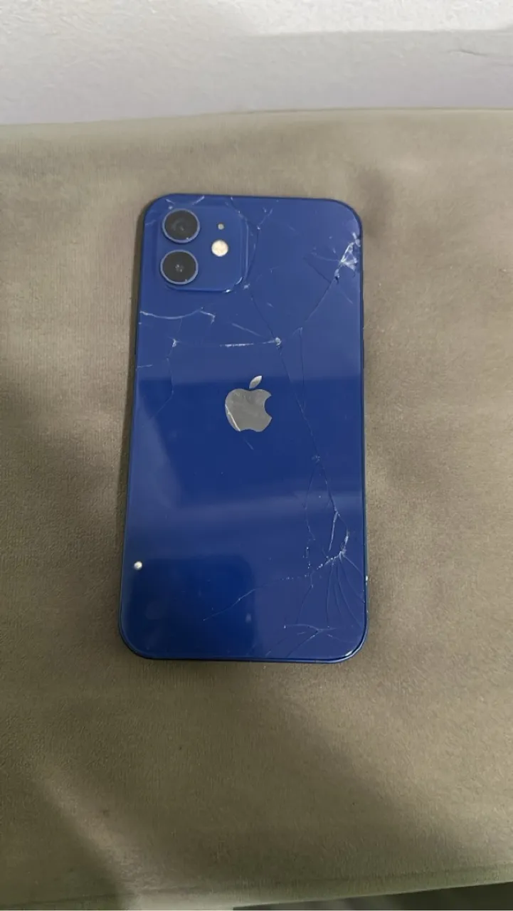 IPHONE 12