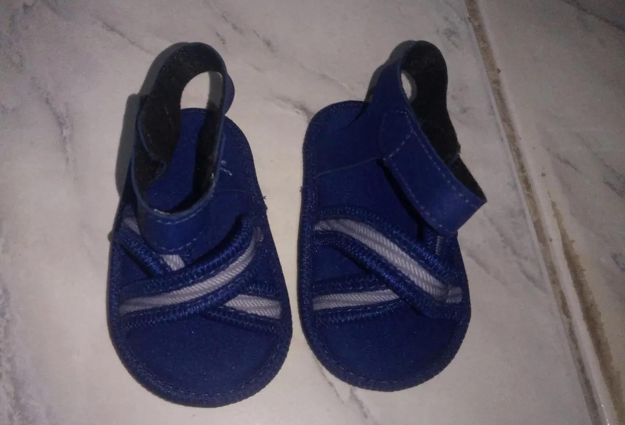 Sandálias Bebê Azul - Tamanho 17