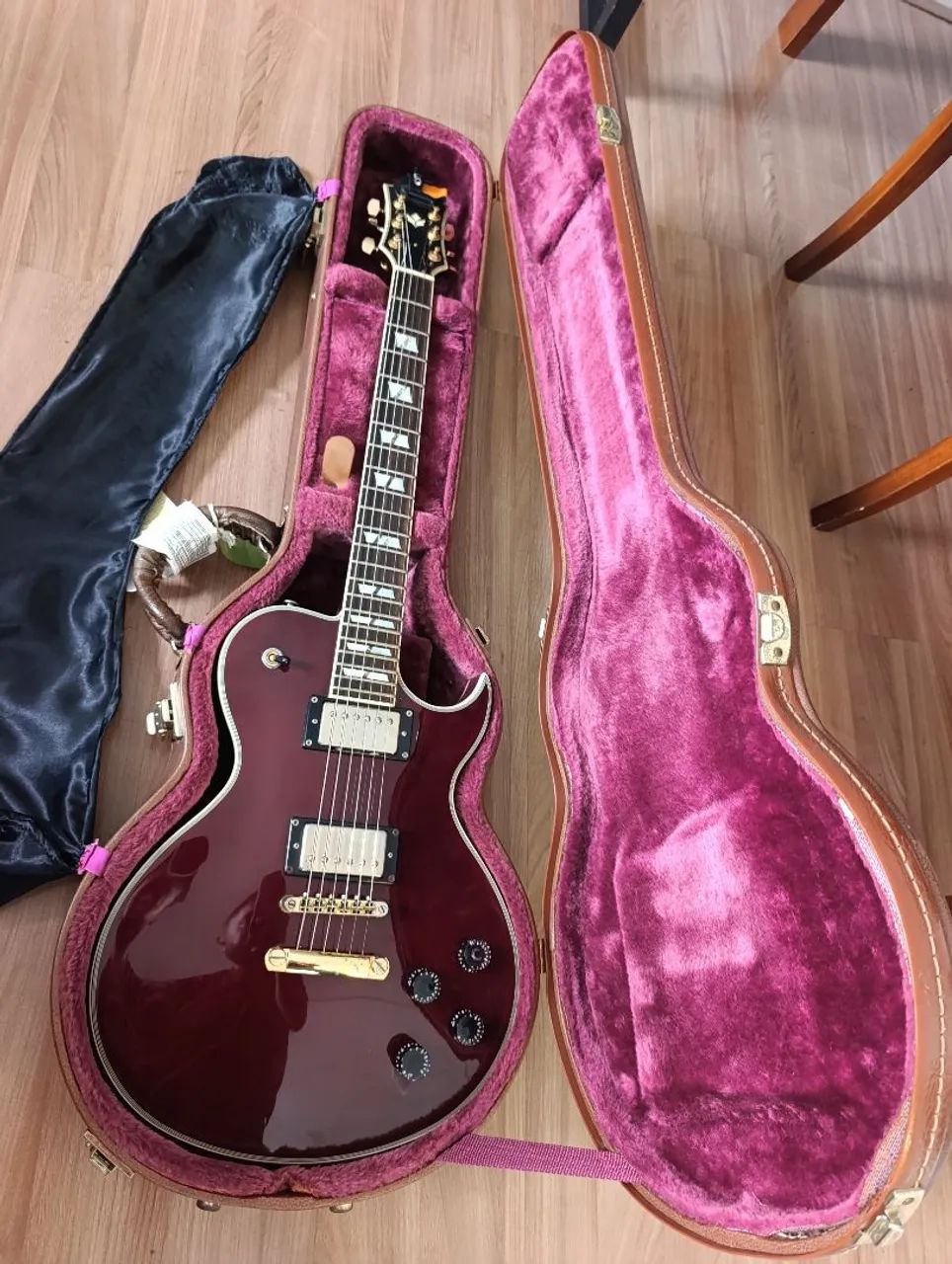 SX Les Paul Guitar with Upgrade64167780350978120
