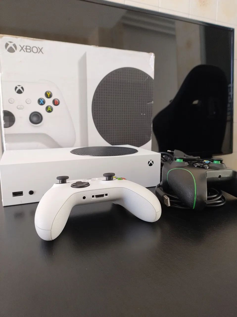Xbox Series S  2 controles com garantia  - Foto 2