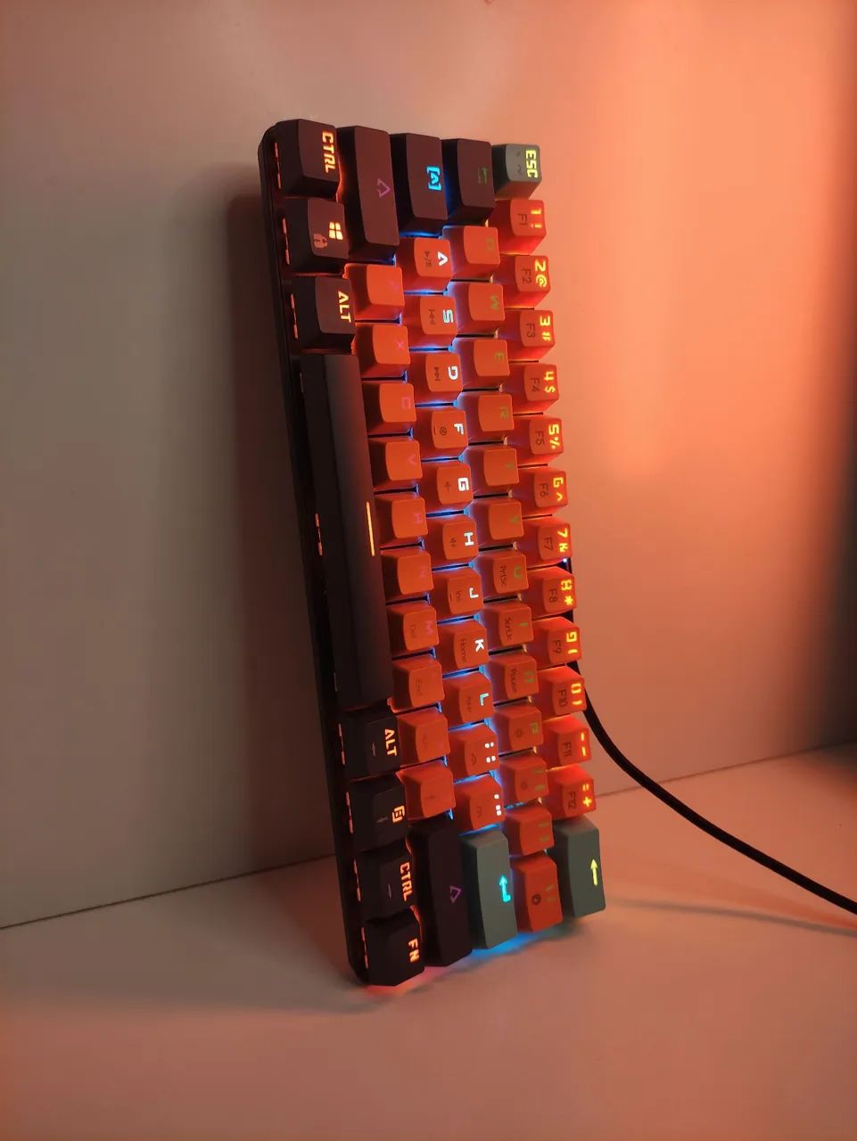 Teclado Mecânico MK61+2 Switchs Reservas!! - Foto 2