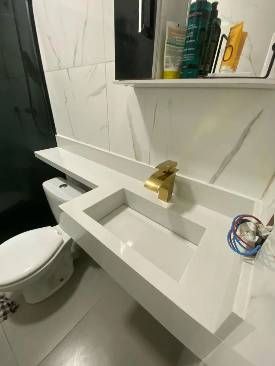 Pias e bancadas de mármores ou granitos  - Foto 3