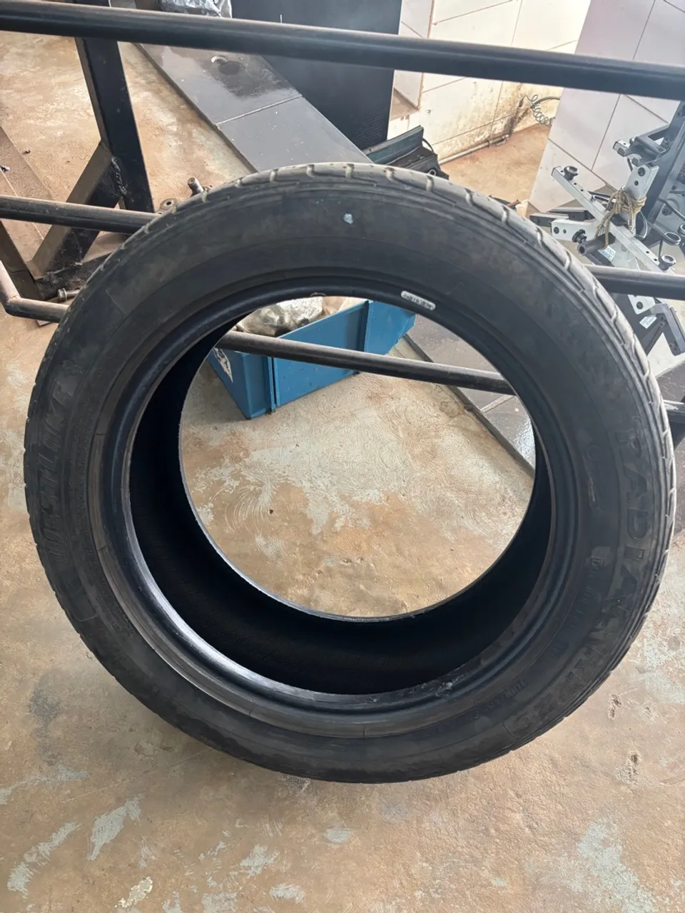 Pneu 205/55 R16 Westlake meia vida