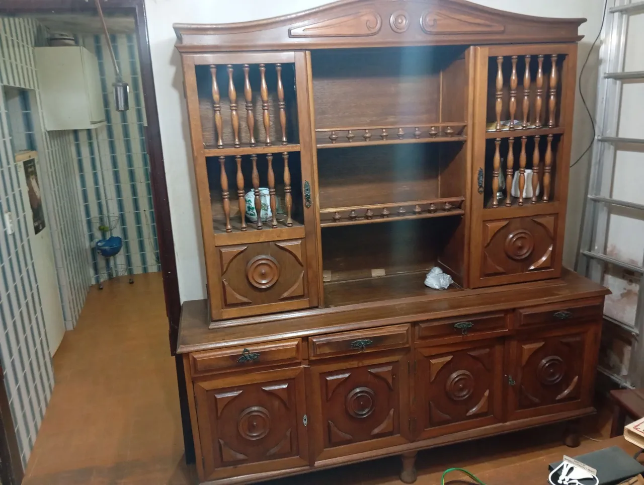 Móvel Antigo de Madeira para Sala/Cozinha
