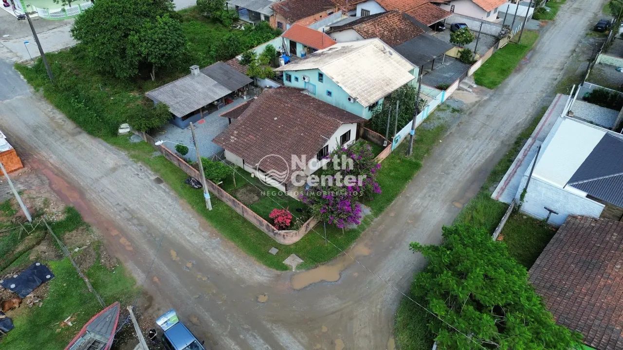 Casa de Esquina à venda, Bairro Centro, Balneário Barra do Sul, SC - Foto 2