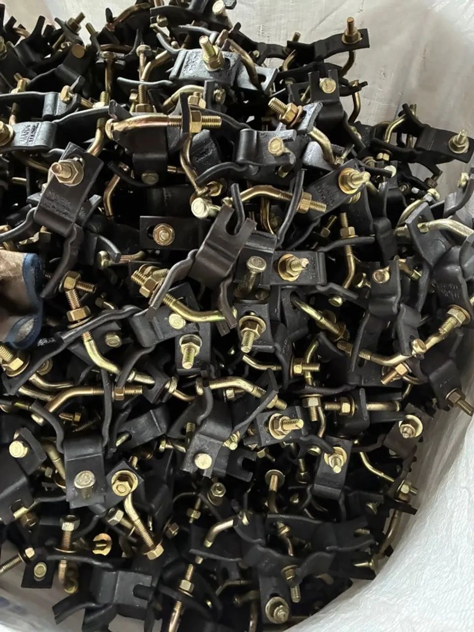 Abraçadeiras - Foto 2