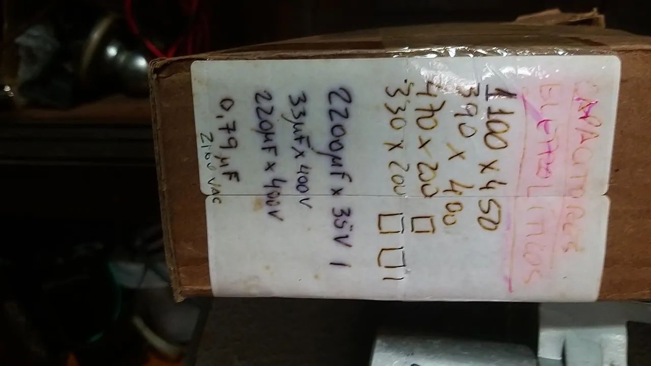 Útil lote de Capacitores Eletroliticos Variados, LEIA! - Foto 2