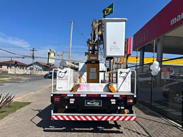 Accelo 815 Mercedes-Benz equipado com cesto aéreo 13,5 metros - Foto 7