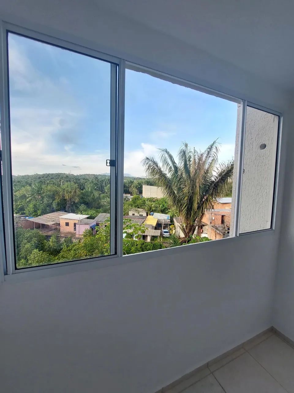 Apart. Novo,2 Quartos,4º Andar, Água e Condomínio  incluso, caução avista - Foto 2