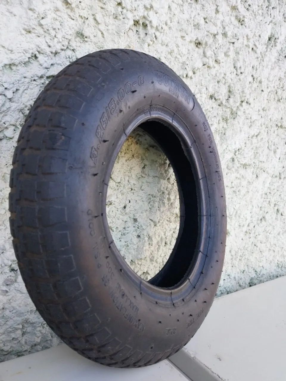 Pneu carrinho 