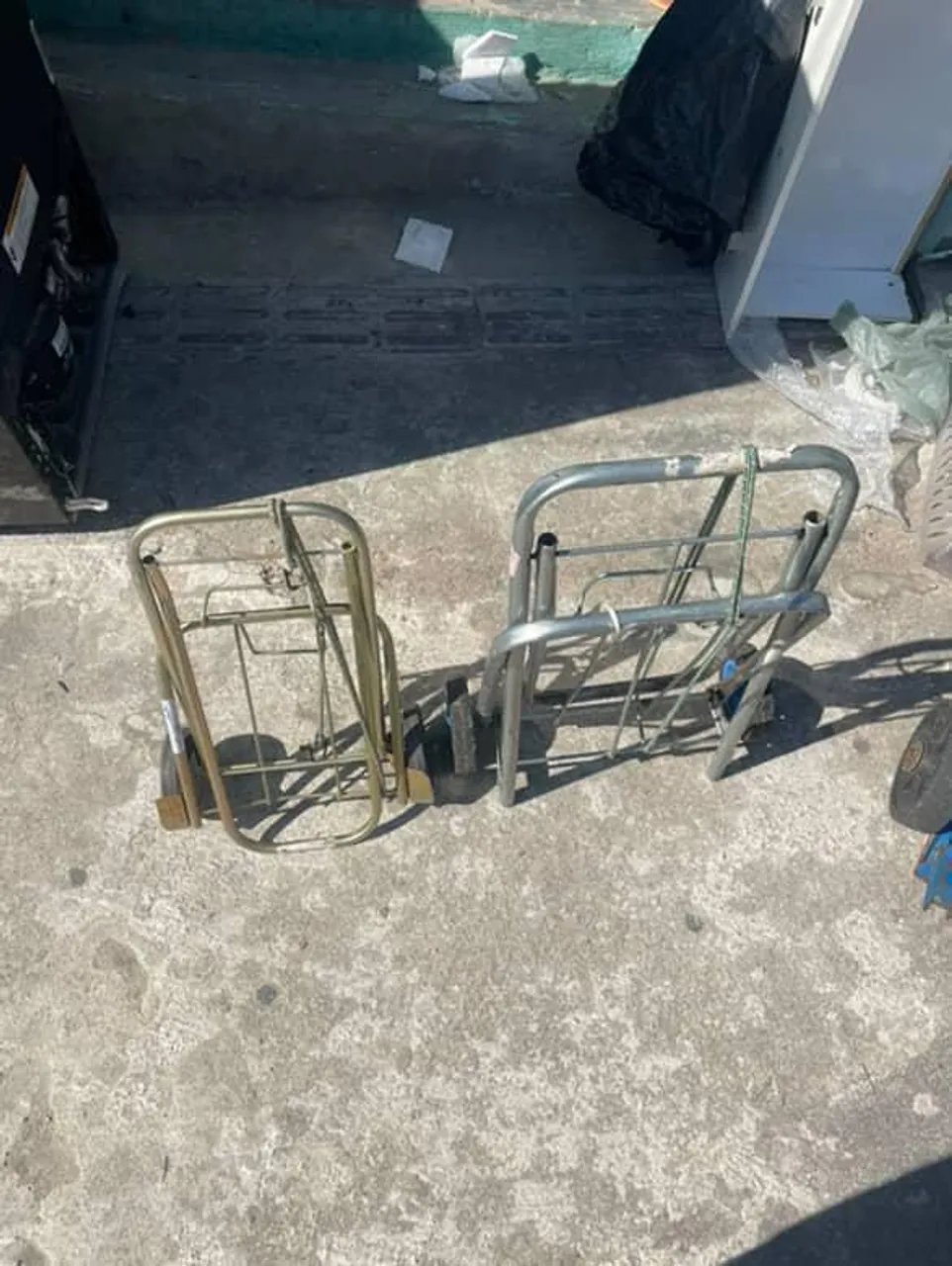 Carrinho de Carga - Ideal para Transporte!