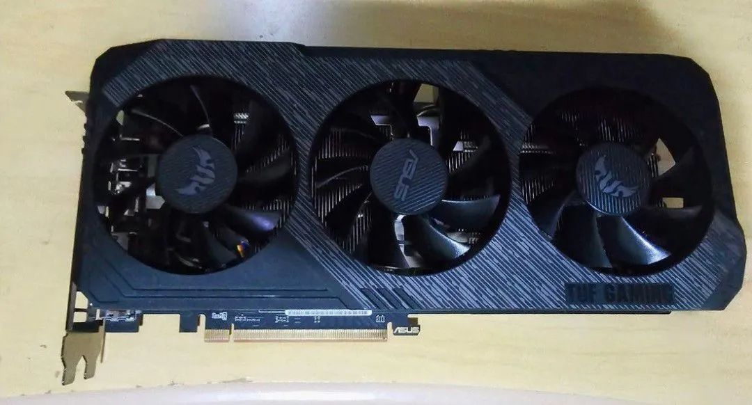 ASUS TUF Gaming 3 AMD Radeon RX 5600 XT TOP Edition - Foto 5