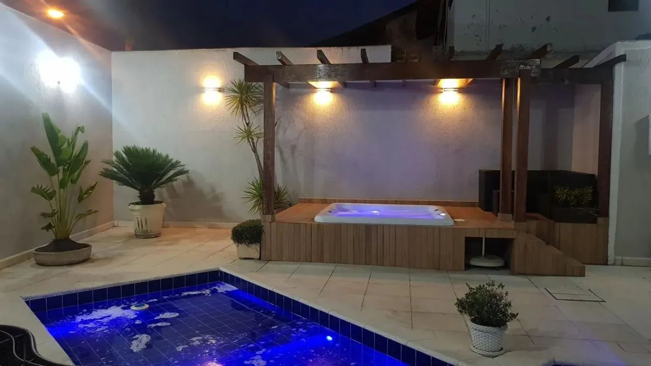 Mansão à venda em Pendotiba
