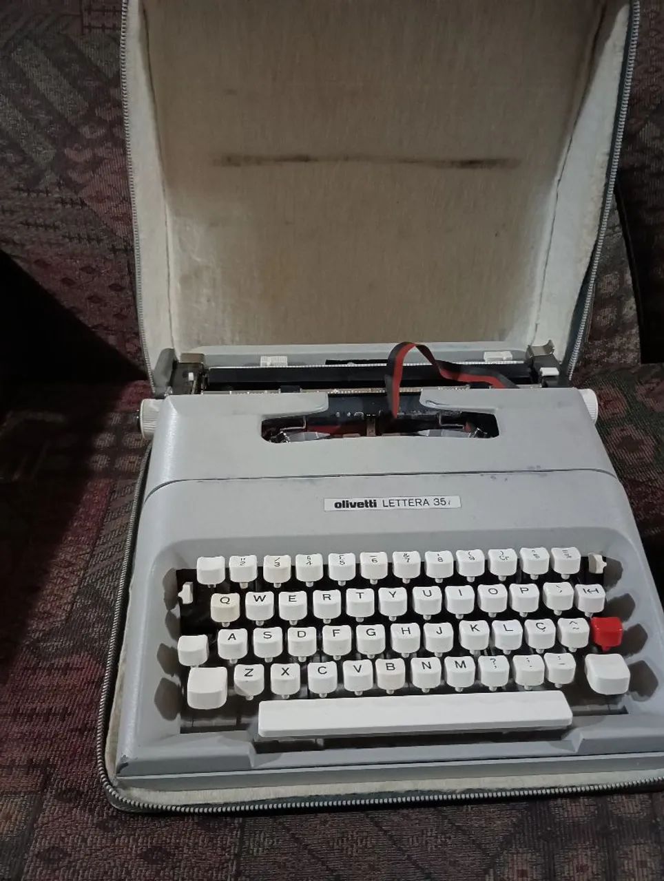 Máquina de escrever Olivetti Lettera 35 - Foto 2