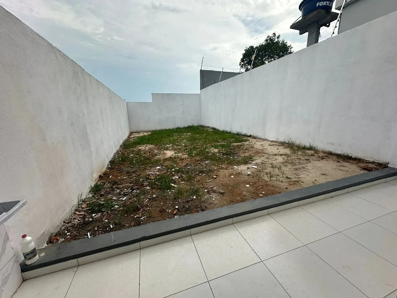 2 Quartos | Águas Claras | Quintal | Apenas 2 9 0 mil a Vista | Não Financia ok | Agende S