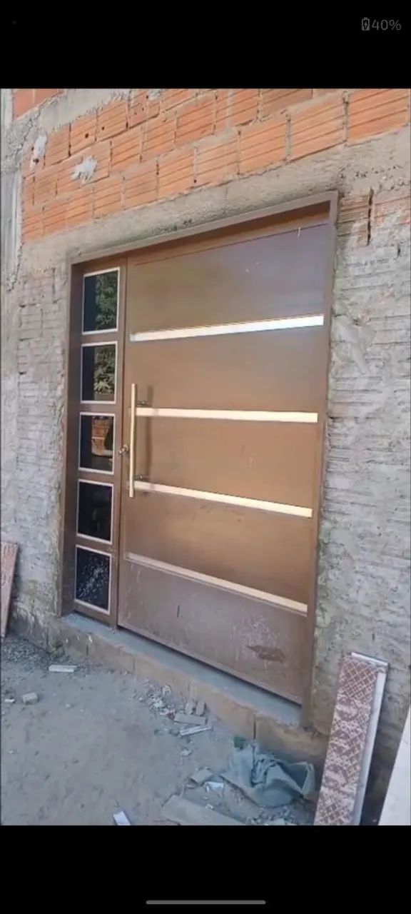 Porta com portal a venda 1,60x2,10<br>1,60×2,10