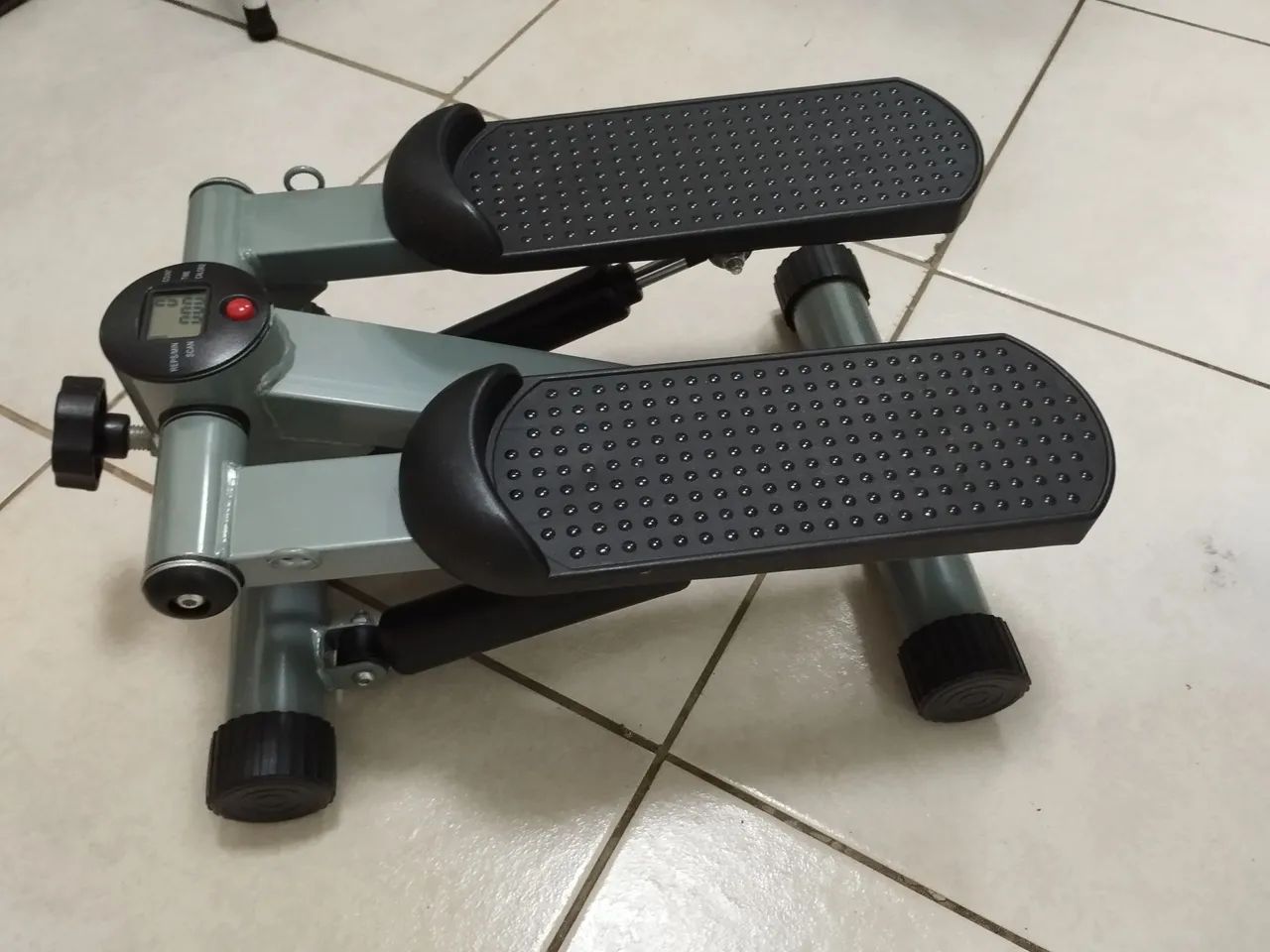 Mini Stepper com com monitor e  alças para os braços  - Foto 3