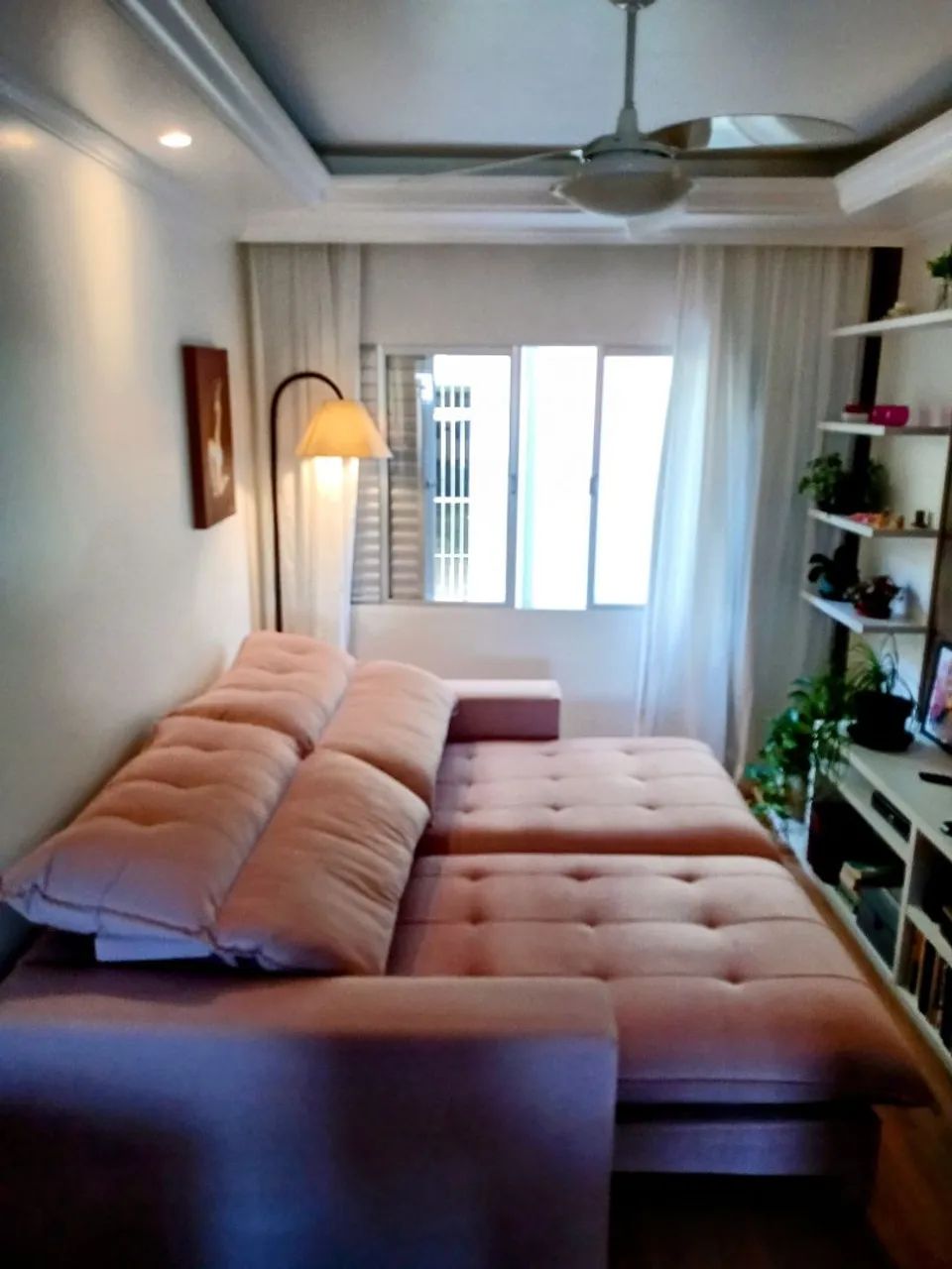 Sofá Rosé retrátil 4 lugares em ótimo estado!  - Foto 5